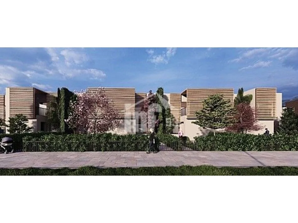 Tirane, shitet Vile 3 Katshe , 271 m² 678.000 € (“GREEN UP LIVING RESIDENCE”, NE MJULL BATHORE)