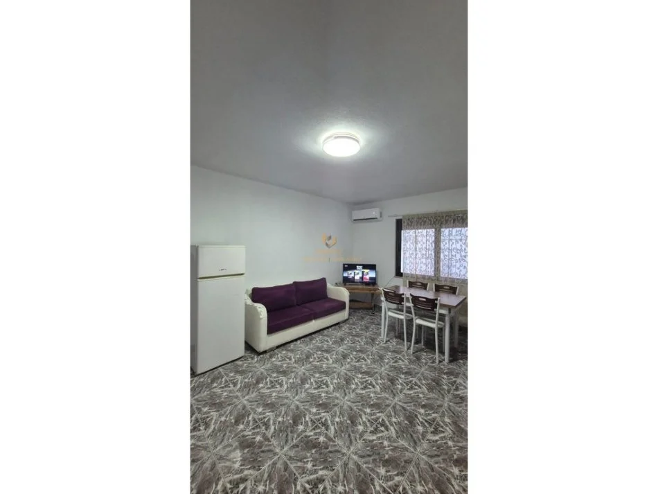 Tirane, jepet me qera apartament 2+1 Kati 4, 80 m² 550 € (rruga ymer kurti , pas postes nr 8)