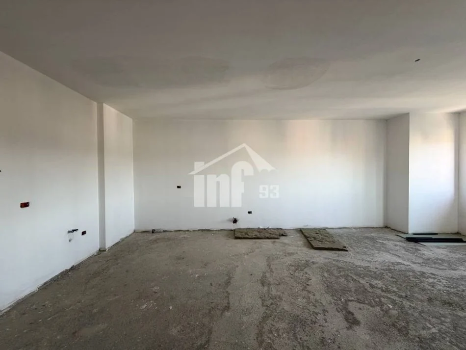 Tirane, shitet apartament 2+1+Ballkon Kati 12, 129 m² 349.000 € (TEK NSHARAKU, PRANE KOMPLEKSIT “DELIJORGJI”)