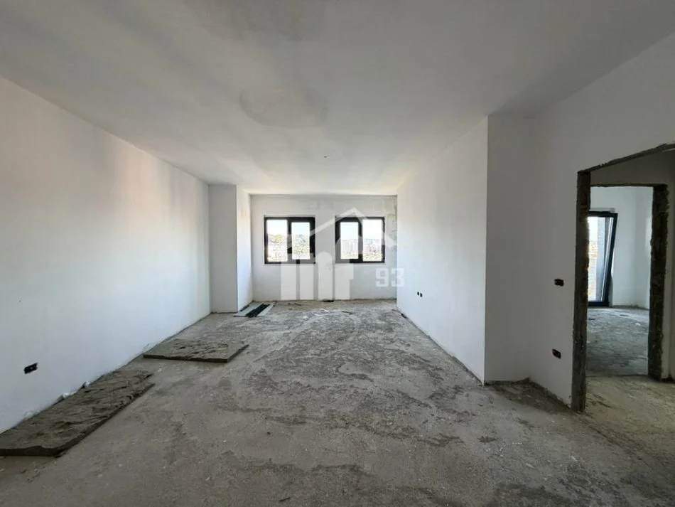 Tirane, shitet apartament 2+1+Ballkon Kati 12, 129 m² 349.000 € (TEK NSHARAKU, PRANE KOMPLEKSIT “DELIJORGJI”)