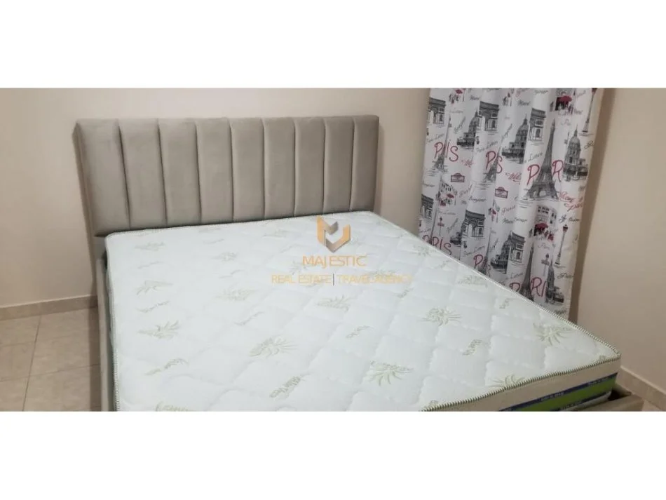 Tirane, jepet me qera apartament 1+1+Ballkon Kati 2, 50 m² 420 € (posta)