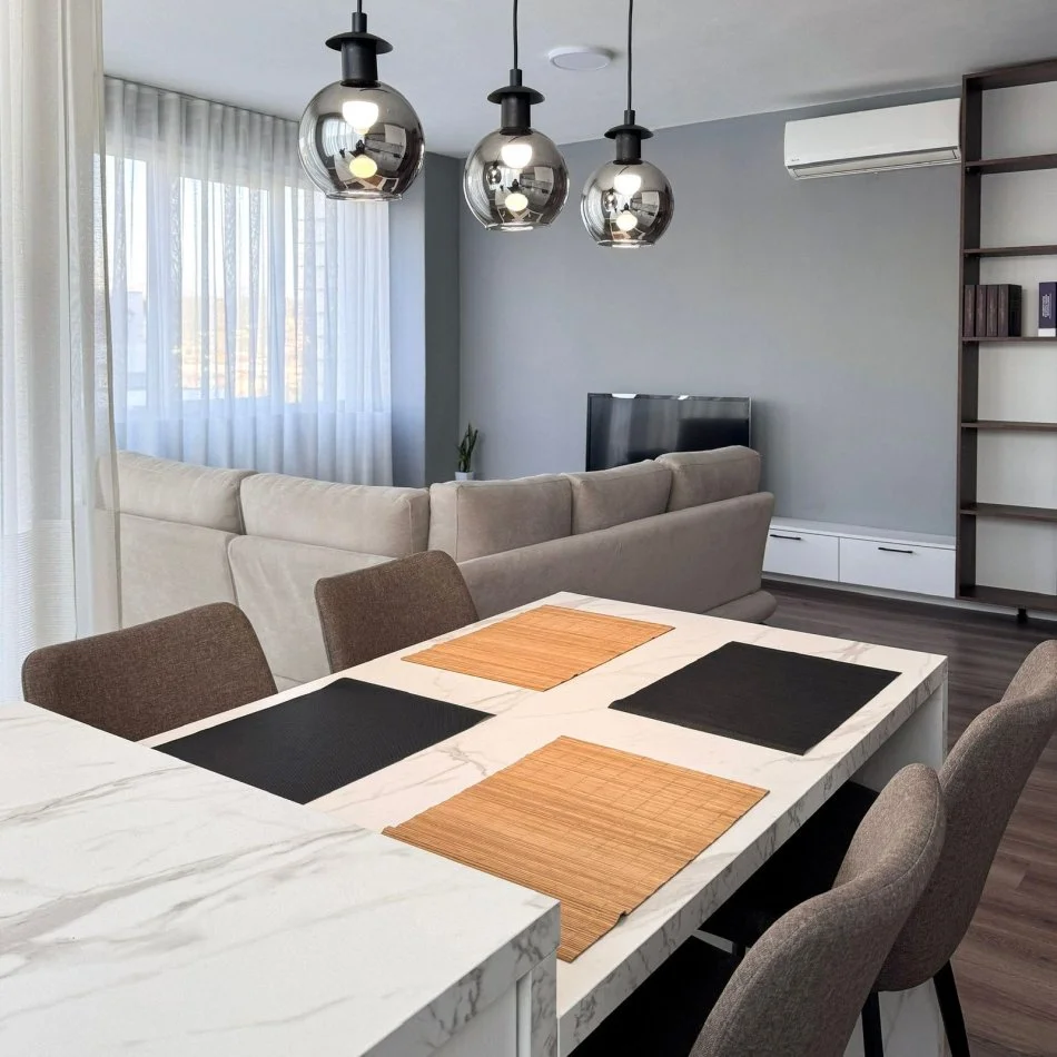 Tirane, jepet me qera apartament 2+1 Kati 5, 350 € (Vore, Pallatet e Reja)