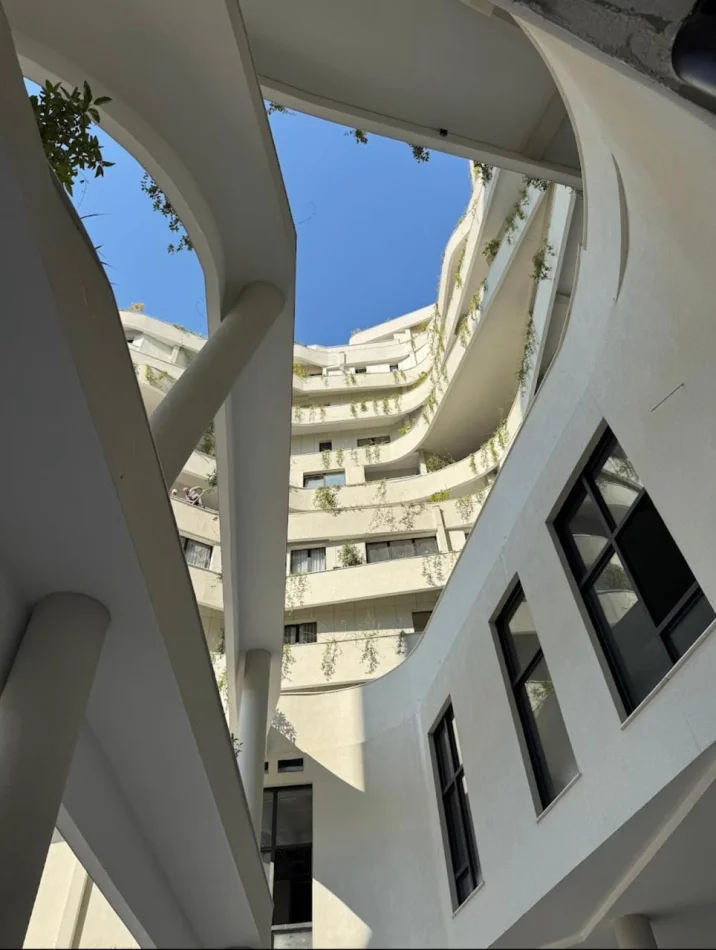 Tirane, shitet zyre Kati 8, 59 m² 118.000 € (BULEVARDI GJERGJ FISHTA)