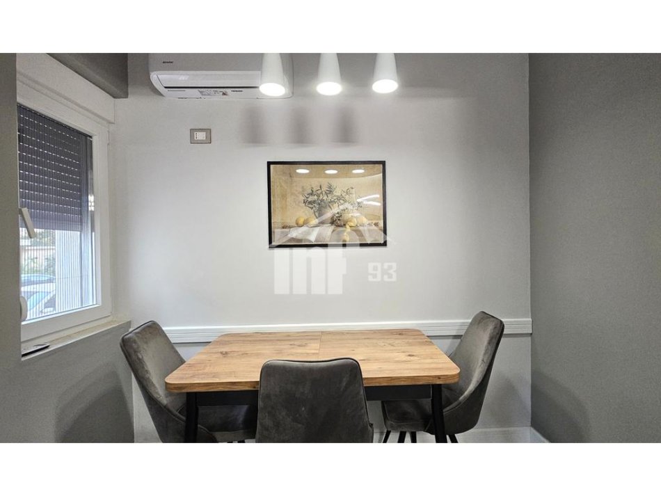 Tirane, jepet me qera apartament 1+1 Kati 1, 60 m² 580 € (MBRAPA SHKOLLES SE KUQE, RRUGA “THANAS ZIKO”)