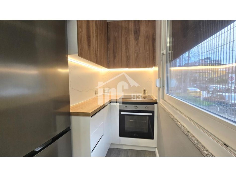 Tirane, jepet me qera apartament 1+1 Kati 1, 60 m² 580 € (MBRAPA SHKOLLES SE KUQE, RRUGA “THANAS ZIKO”)