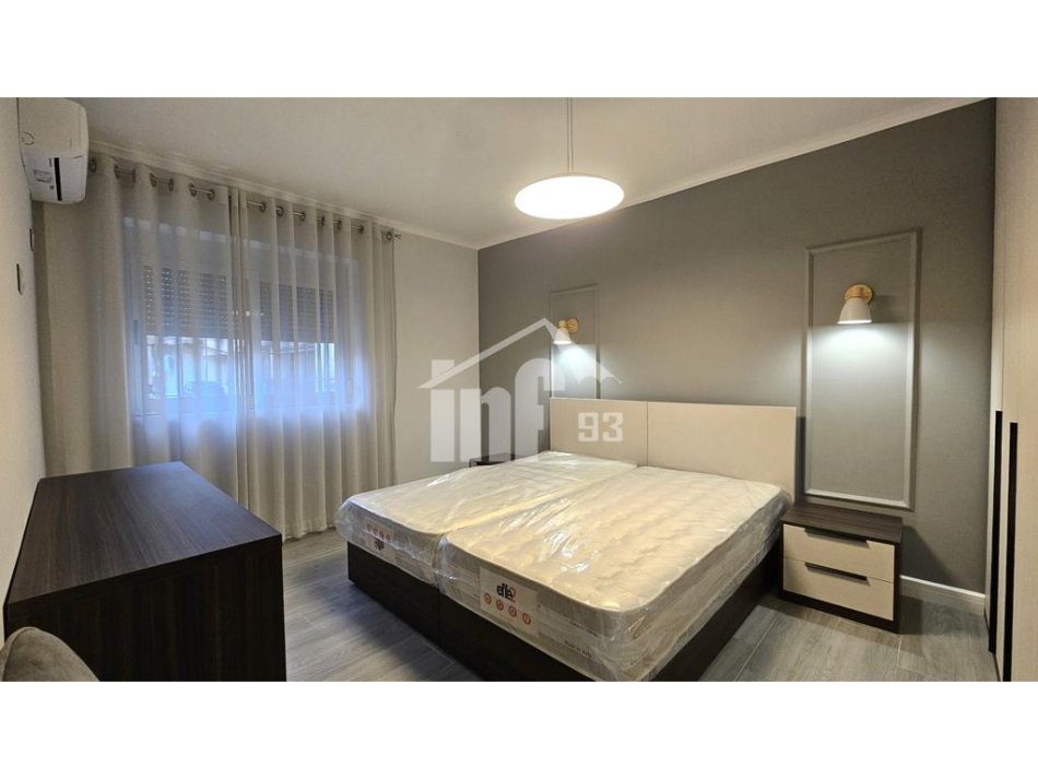 Tirane, jepet me qera apartament 1+1 Kati 1, 60 m² 580 € (MBRAPA SHKOLLES SE KUQE, RRUGA “THANAS ZIKO”)