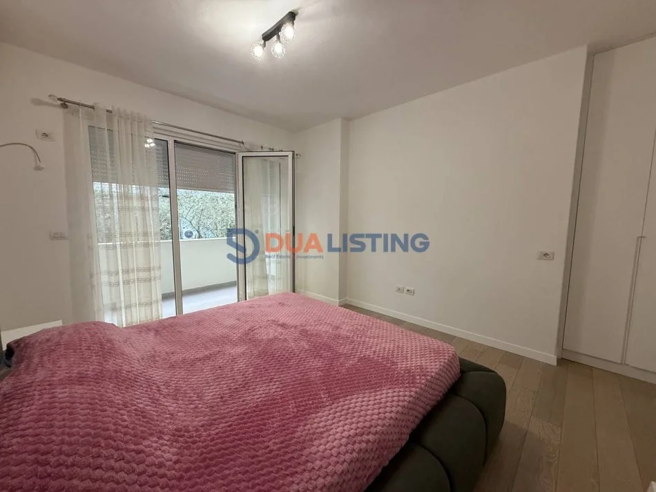 Tirane, jepet me qera apartament 1+1+Ballkon Kati 2, 70 m² 600 € (Kompleksi Mateo)