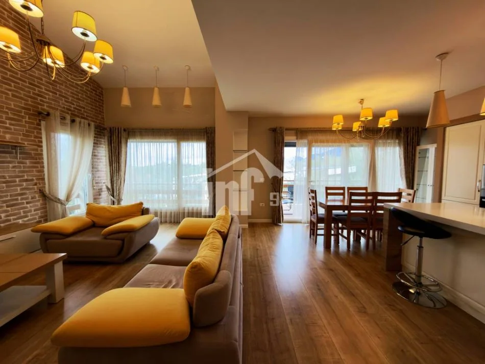 Tirane, jepet me qera apartament 3+1+Ballkon Kati 2, 154 m² 1.400 € ("LONG HILLS" RESIDENCE, 500 M NGA TEG)