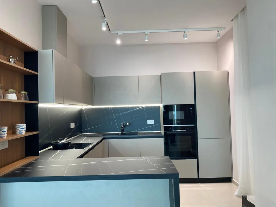 Dhermi - Palase, shitet Vile 2+1 , 330 m² 1.300.000 € 