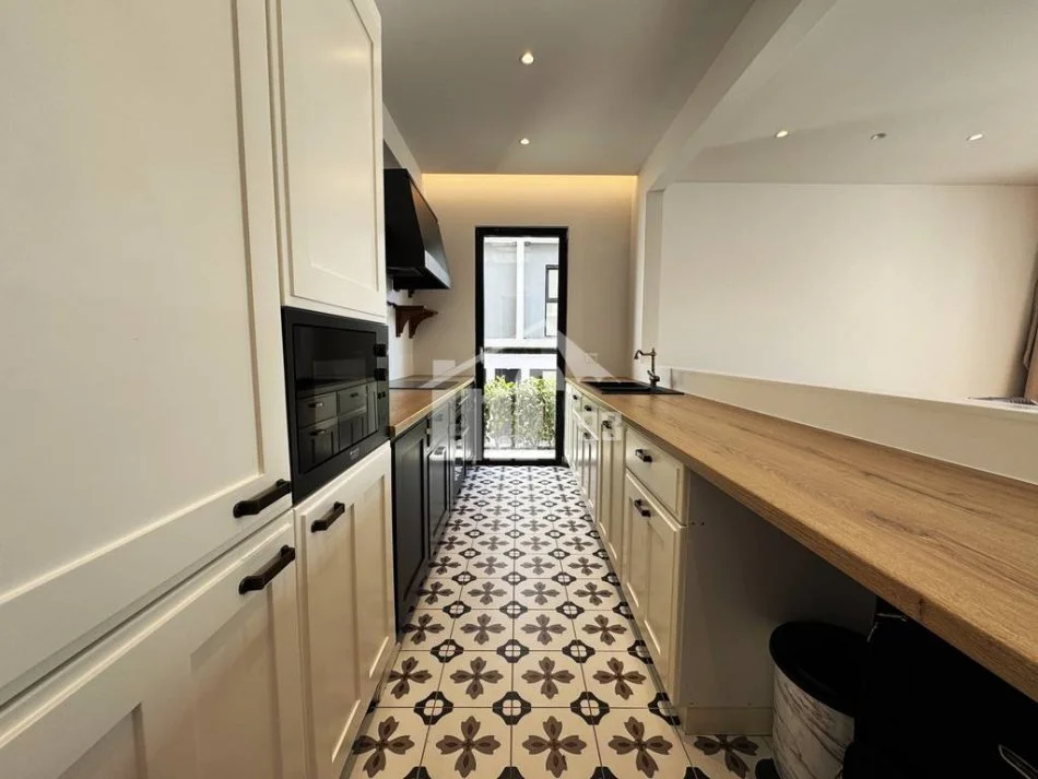 Tirane, jepet me qera apartament 2+1 Kati 0, 109 m² 1.400 € (“O2 RESIDENCE”, LIQENI I FARKES)