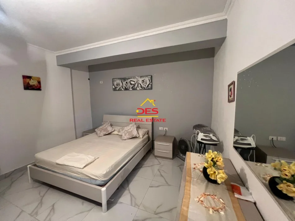 Vlore, shitet apartament 1+1+Ballkon Kati 2, 85 m² 155.000 € (Rruga Murat Tërbaçi)