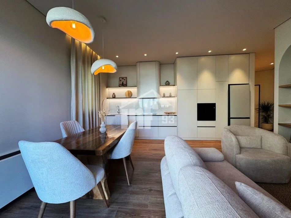 Tirane, jepet me qera apartament 2+1 Kati 0, 119 m² (“GREEN VALLEY” REZIDENCE, PËRBALLË LIQENIT ARTIFICIAL)