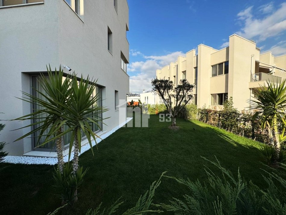 Tirane, jepet me qera apartament 2+1 Kati 0, 119 m² (“GREEN VALLEY” REZIDENCE, PËRBALLË LIQENIT ARTIFICIAL)