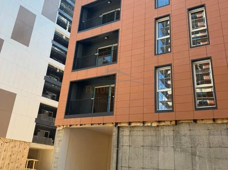 Tirane, shitet apartament Studio Kati 1, 138 m² 300.000 € (Bulevardi i Ri, Tiranë.)