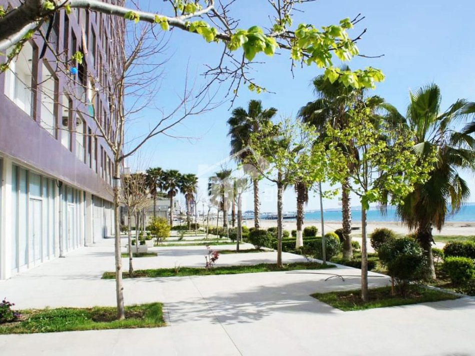 Durres, shitet apartament 2+1+Ballkon Kati 6, 109 m² 219.800 € (NE PLAZHIN E DURRESIT, PRANE SHKEMBIT TE KAVAJES)