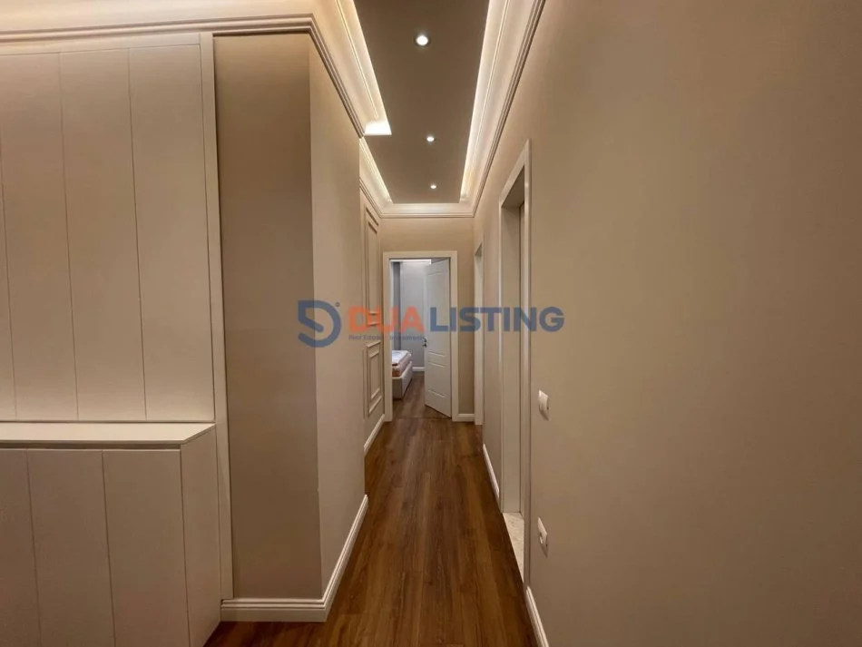 Tirane, jap me qera apartament 2+1 Kati 2, 100 m² 750 € (kinostudio)