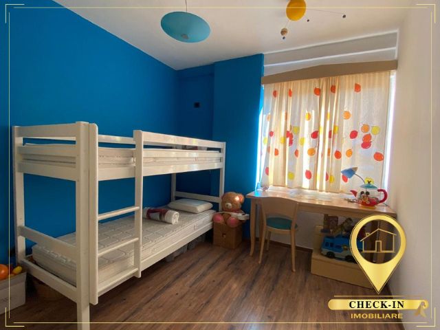Tirane, shitet apartament 2+1+Aneks+Ballkon Kati 5, 120 m² (Pazari i Ri)