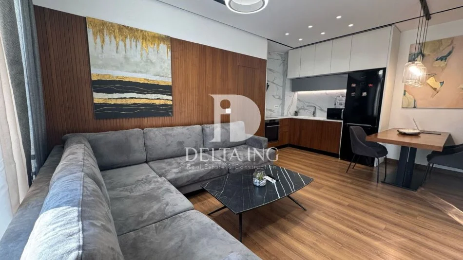 Tirane, shitet apartament 2+1+Ballkon Kati 8, 96 m² 198.000 € (Oxhaku)