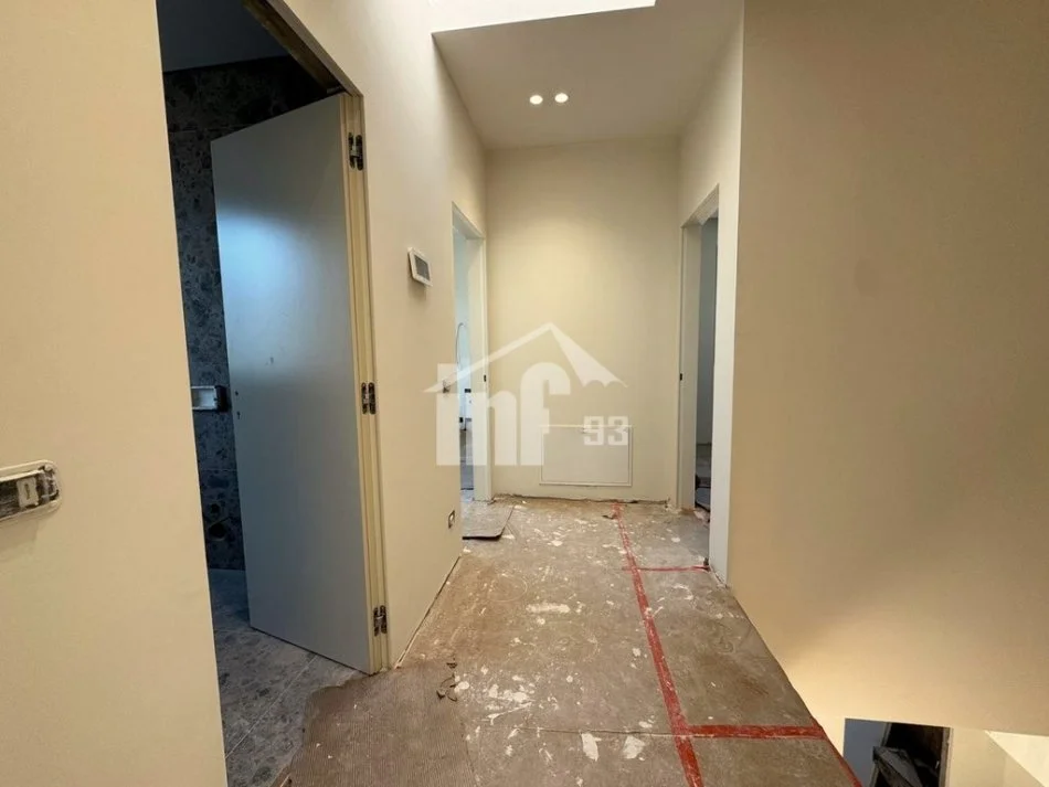 Tirane, jepet me qera Vile 2 Katshe , 185 m² 4.000 € (“GREEN VALLEY” REZIDENCE, PËRBALLË LIQENIT ARTIFICIAL)