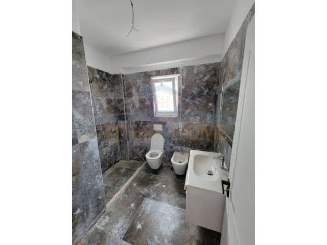 Tirane, shes apartament 2+1+BLK Kati 7, 104 m² 155.000 Euro (rruga e dibres)