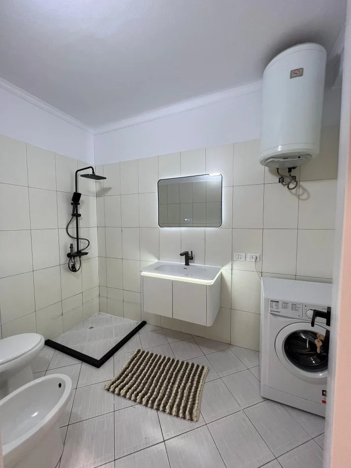 Tirane, shitet apartament 2+1 Kati 2, 109 m² 173.000 € (Astir)