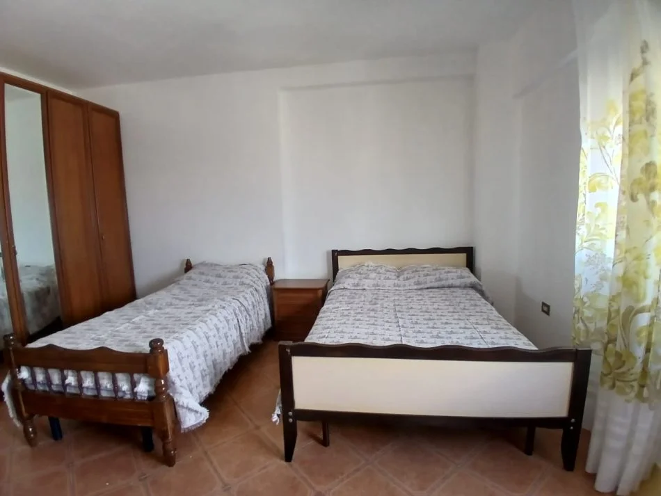 Tirane, jepet me qera apartament 2+1+Ballkon Kati 10, 90 m² 600 € (Rruga e Kavajes , prane Globe)