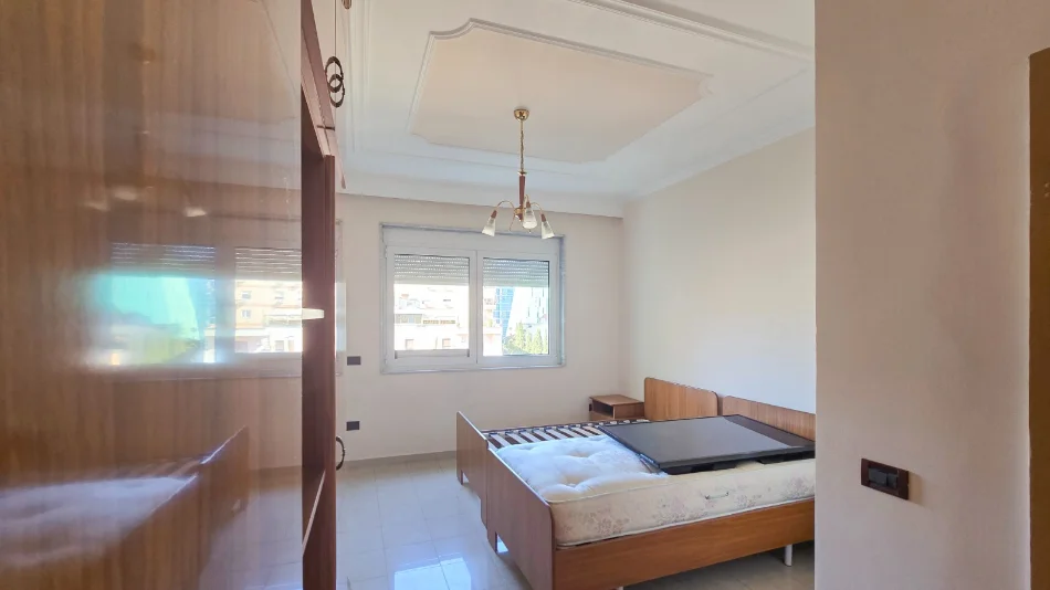 Tirane, jepet me qera apartament 2+1 Kati 6, 117 m² 1.200 € 