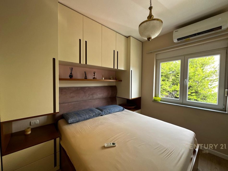 Tirane, jepet me qera apartament 2+1 Kati 4, 73 m² 700 € (Rruga e Durresit)