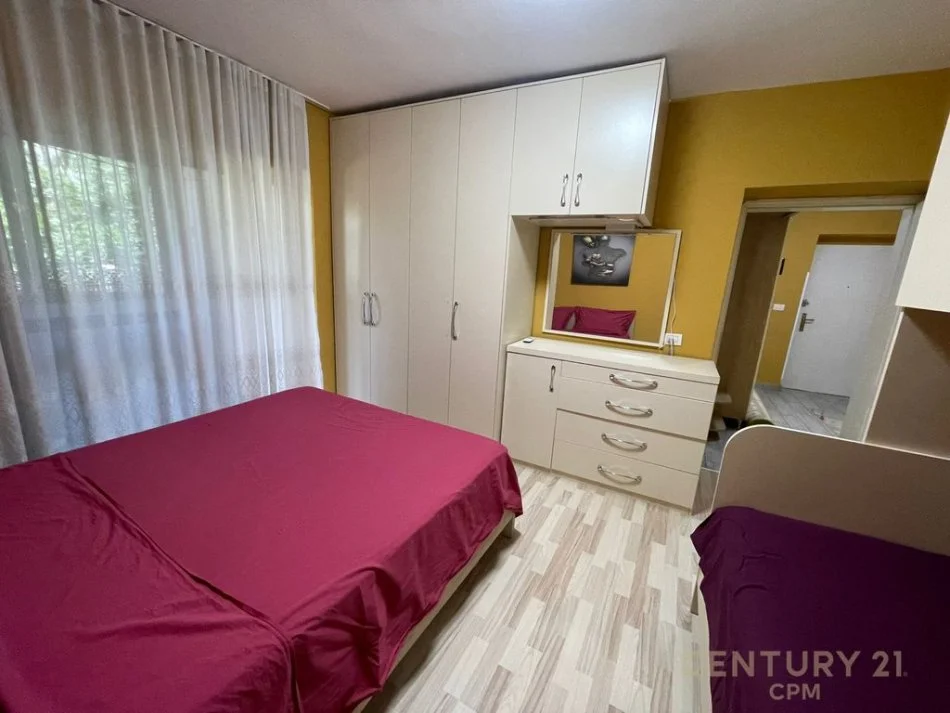 Tirane, jepet me qera apartament 1+1+Ballkon Kati 1, 58 m² 450 € (Ali Demi)