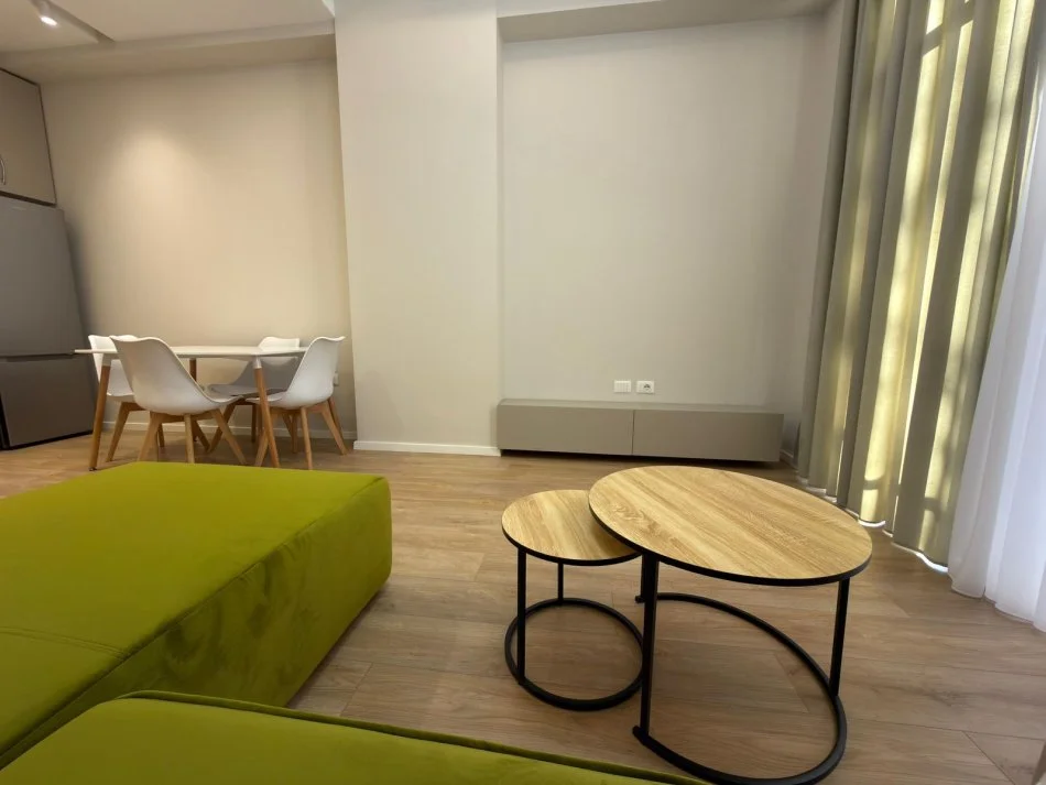 Tirane, jepet me qera apartament 1+1+Ballkon Kati 2, 60 m² 500 € (ASTIR)