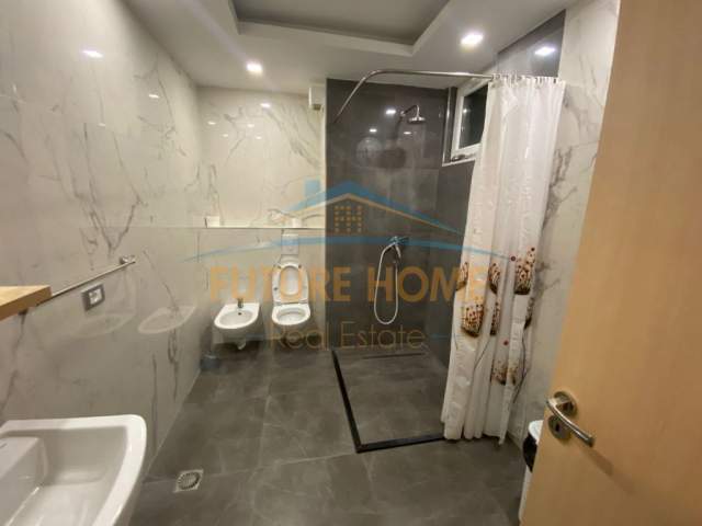 Tirane, jepet me qera apartament duplex 1+1 Kati 2, 122 m² 700 Euro (Rezidenca Kodra e Diellit 2)