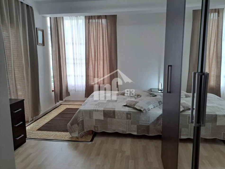 Tirane, jepet me qera apartament Dublex , 108 m² 1.100 € (REZIDENCA “KODRA E DIELLIT”)