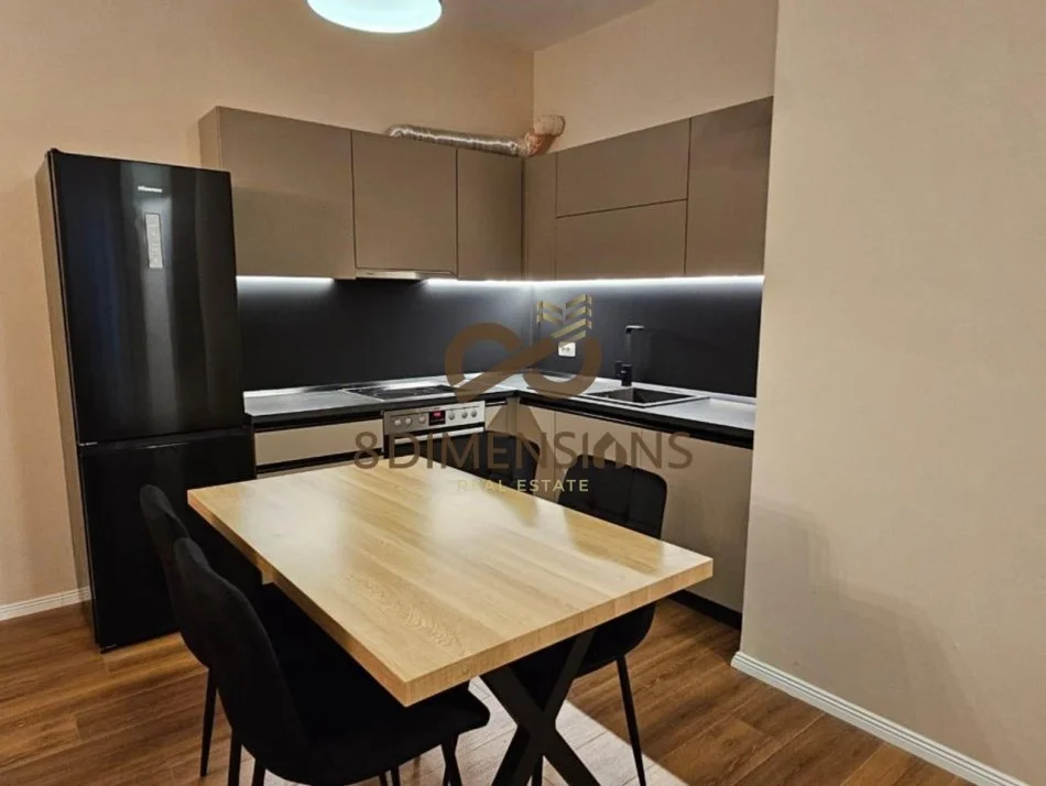 Tirane, jepet me qera apartament 2+1+Ballkon Kati 6, 100 m² 700 € (5 maji)