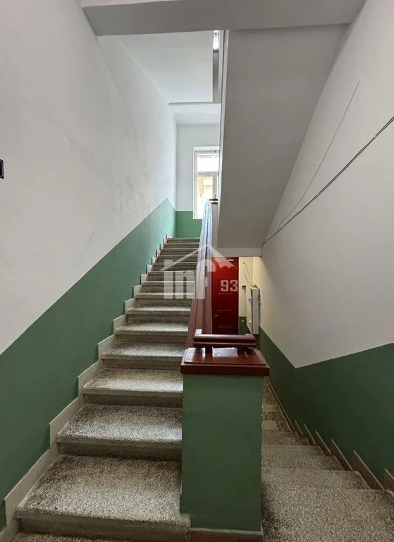 Tirane, jepet me qera ambient biznesi , 322 m² 5.000 € (NË QENDËR TË BLLOKUT)