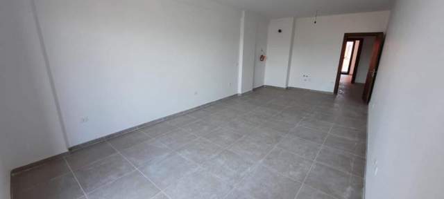 Tirane, jepet me qera apartament 2+1+BLK Kati 7, 123 m² 400 Euro (Rruga e Dibres)