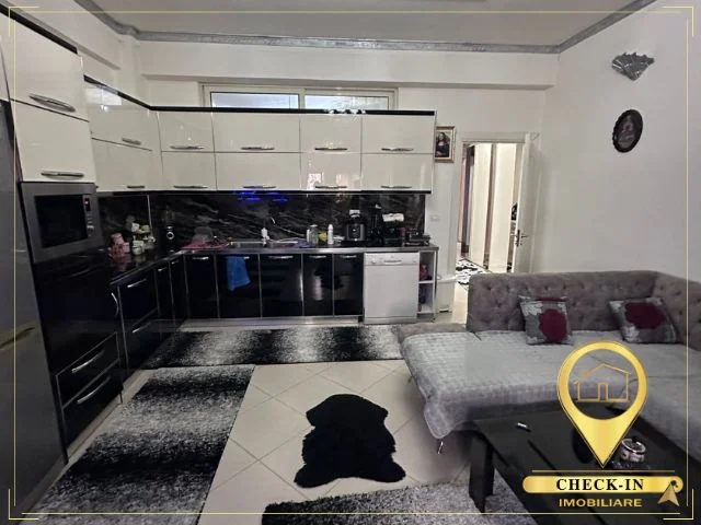 Tirane, shitet apartament 1+1+Aneks+Ballkon Kati 1, 85 m² 105.000 € (Fresku)