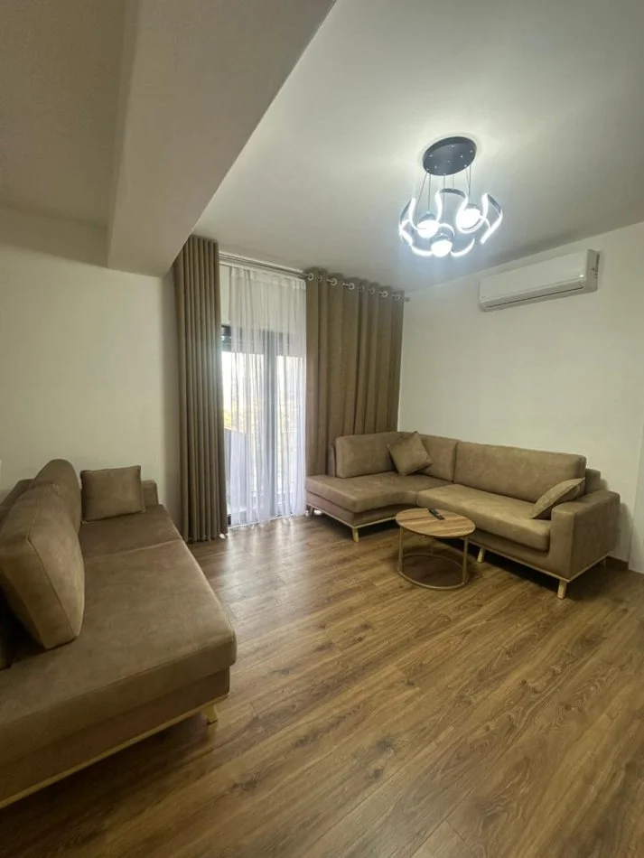 Tirane, jepet me qera apartament 2+1 Kati 3, 110 m² 800 € (Kodra e Diellit)
