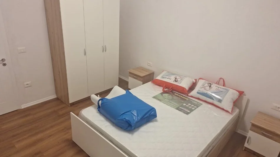 Tirane, jepet me qera shtepi 2+1 Kati 2, 85 m² 500 € (Ali Demi ,Rruga Idriz Dollaku)