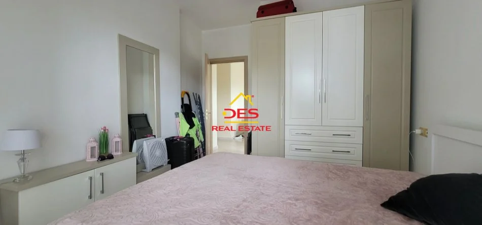 Vlore, shitet apartament 1+1+Ballkon Kati 3, 76 m² (Rruga Dhimitër Konomi)