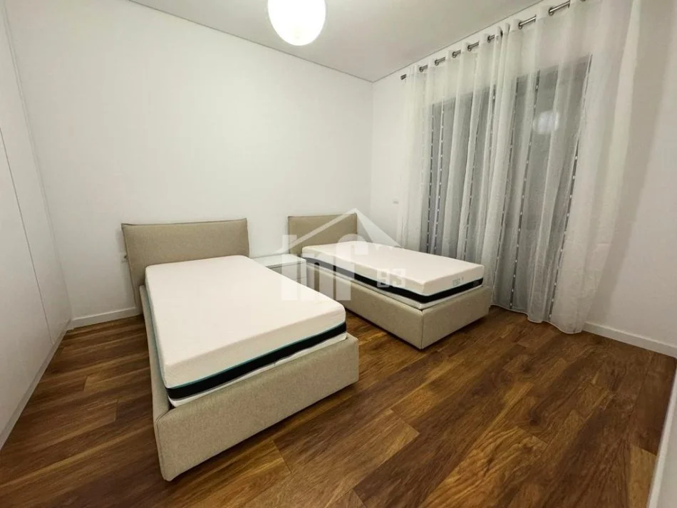 Tirane, jepet me qera Vile 2 Katshe , 205 m² 3.200 € (REZIDENCA “OLIVE GROVE”, MULLET)