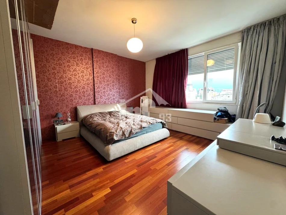 Tirane, jepet me qera apartament 2+1 Kati 8, 140 m² 1.300 € (PRANË STADIUMIT "SELMAN STËRMASI")