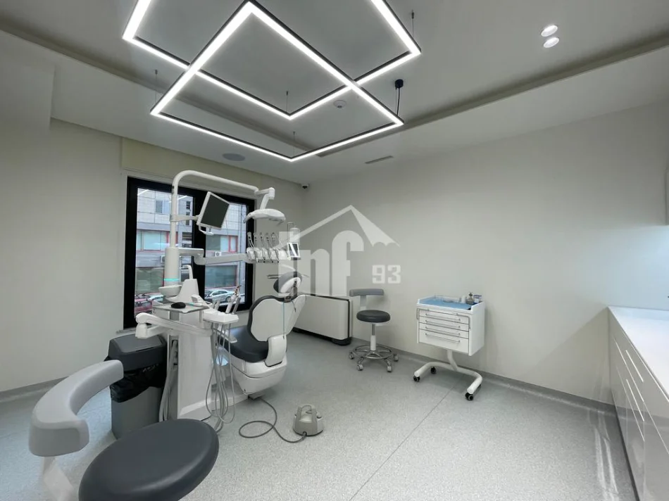 Tirane, shitet ambjent biznesi Kati 1, 259 m² 1.080.000 € (RRUGA "PJETËR BOGDANI", PRANË ISH BLLOKUT)