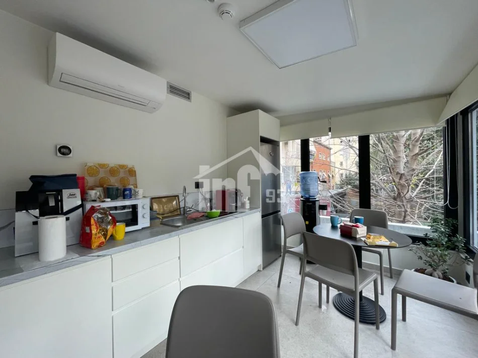 Tirane, shitet ambjent biznesi Kati 1, 259 m² 1.080.000 € (RRUGA "PJETËR BOGDANI", PRANË ISH BLLOKUT)