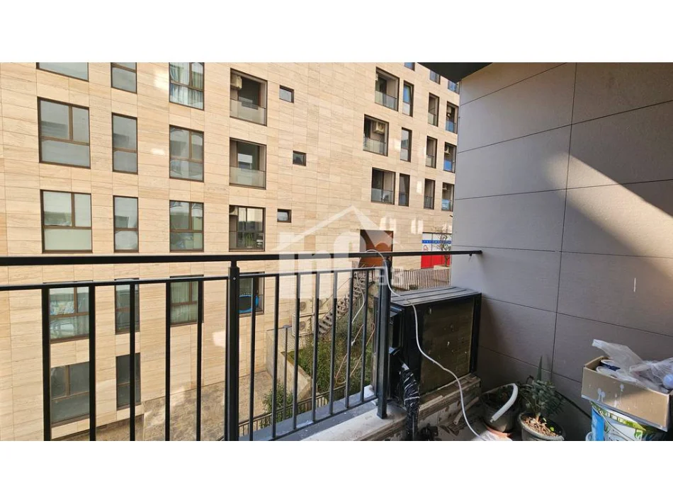 Tirane, jepet me qera apartament 2+1 Kati 3, 120 m² 1.200 € (TEK LIQENI I THATË)