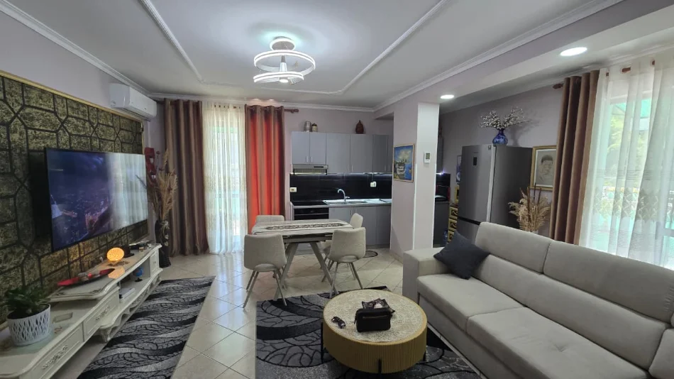 Tirane, shitet apartament Kati 5, 144 m² 167.000 € (Fresku)