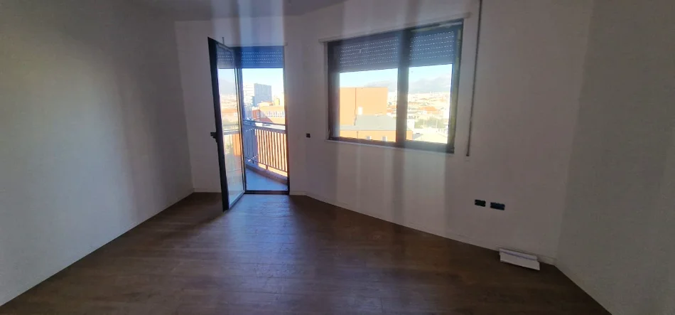 Tirane, shitet apartament 2+1+Ballkon Kati 4, 108 m² 197.000 € (REZIDENCA “TWISTER PALACE” NE “DON BOSKO”)