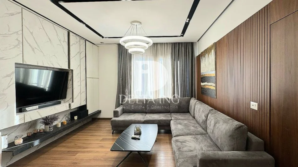 Tirane, shitet apartament 2+1+Ballkon Kati 8, 96 m² 198.000 € (Oxhaku)