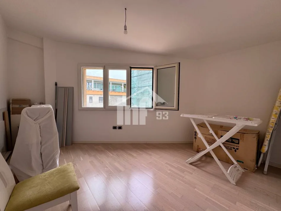 Tirane, shitet apartament duplex 2+1 , 120 m² 280.000 € (TEK LIQENI I THATË)