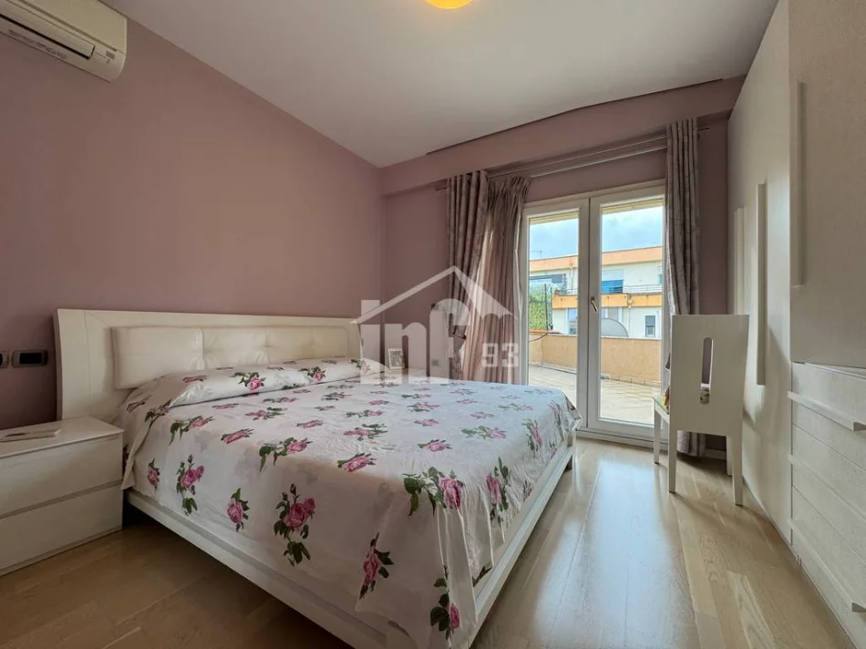 Tirane, shitet apartament duplex 2+1 , 120 m² 280.000 € (TEK LIQENI I THATË)