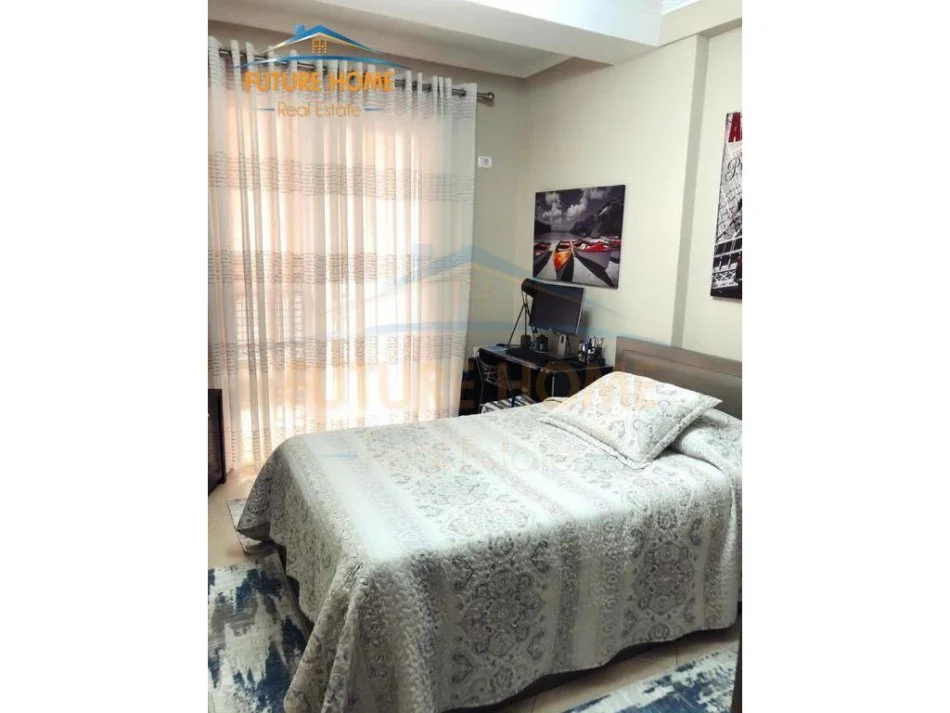 Tirane, jepet me qera apartament 2+1 Kati 6, 100 m² 450 € (unaza e re)